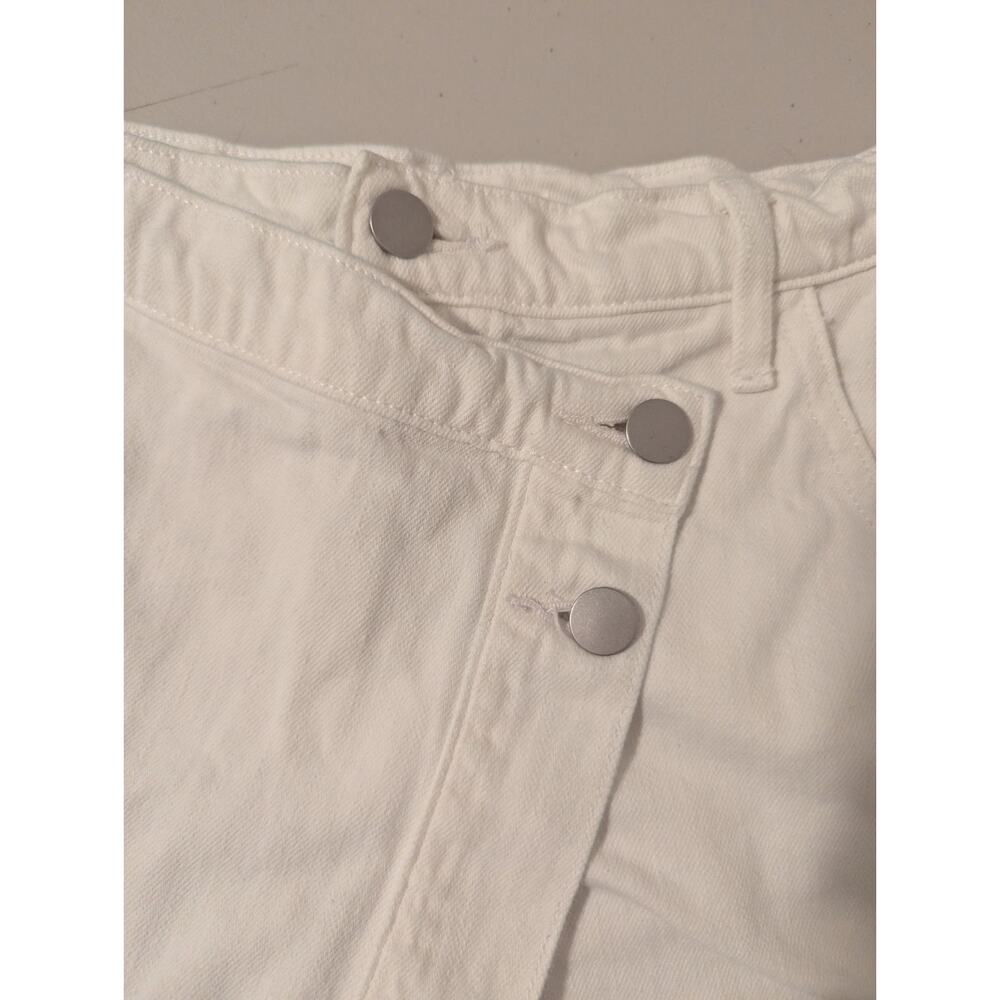 Altar'd State Shorts Women’s White Denim – Size XS